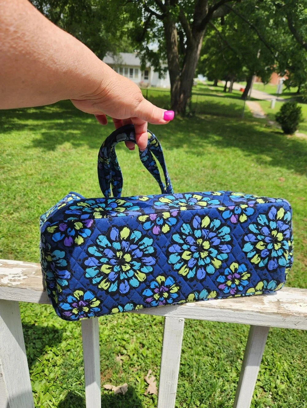 Vera Bradley Large Quilted Tote Bag In Retired Indigo Pop Pattern EUC